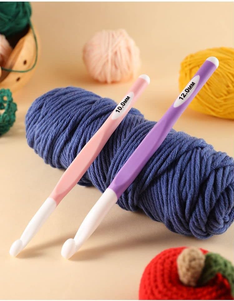 4PCS Large Sizes Crochet Hooks 8mm, 10mm, 12mm, 15mm Rubber Handle Crochet Hook Set