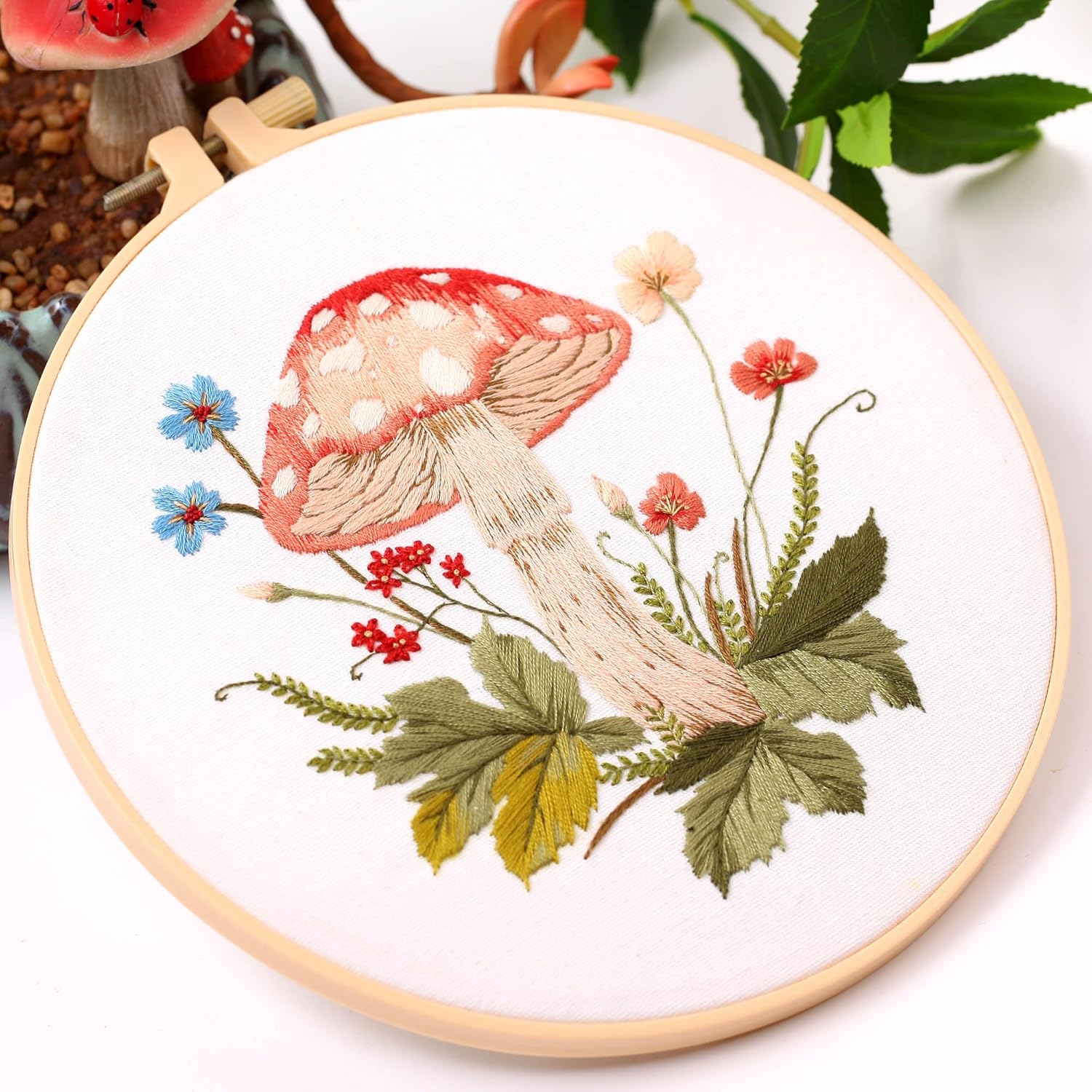 4 pcs of Embroidery Starter kit with Patterns and Instructions Freeasyfar