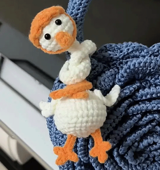 Long-neck Duck Freeasyfar