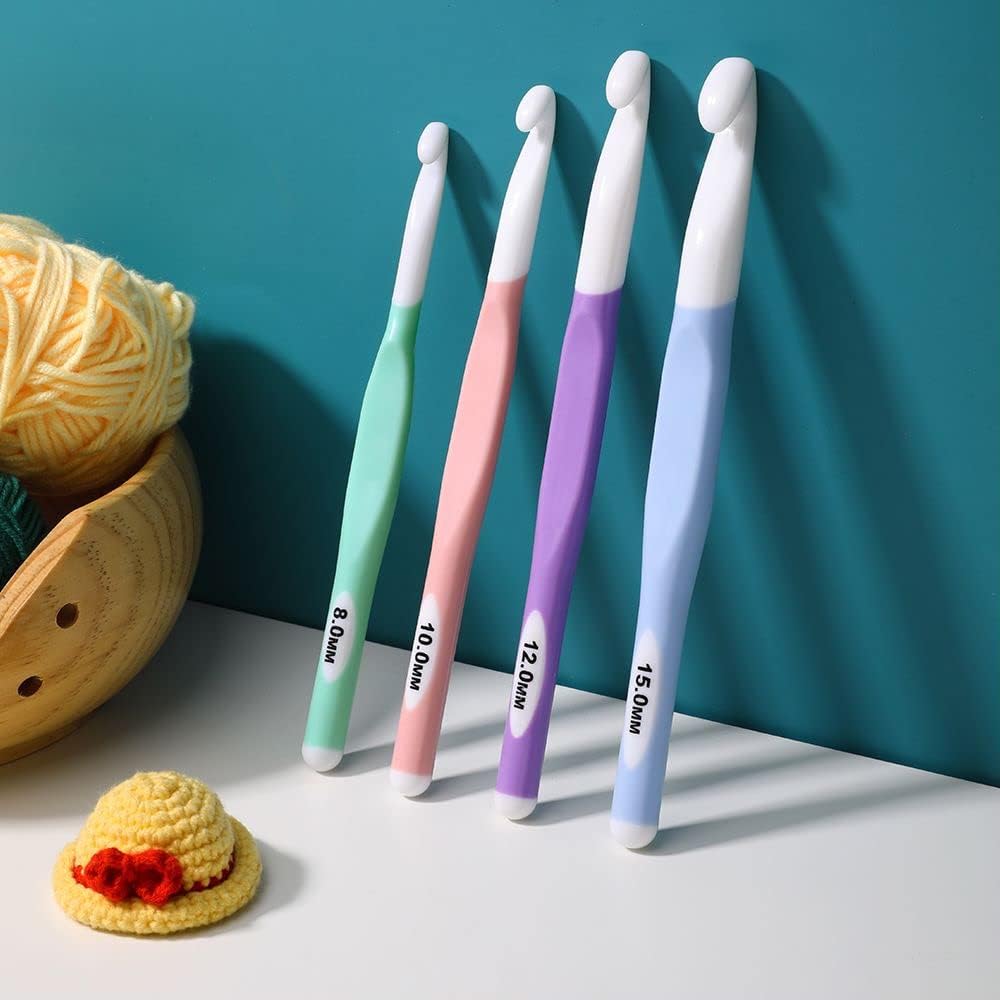 4PCS Large Sizes Crochet Hooks 8mm, 10mm, 12mm, 15mm Rubber Handle Crochet Hook Set Freeasyfar