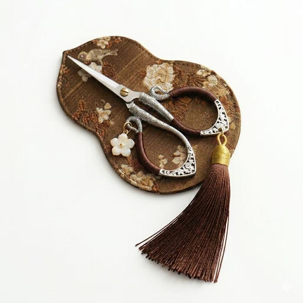 Vintage-Style Embroidery Scissors with Protective Sheath & Elegant Tassel