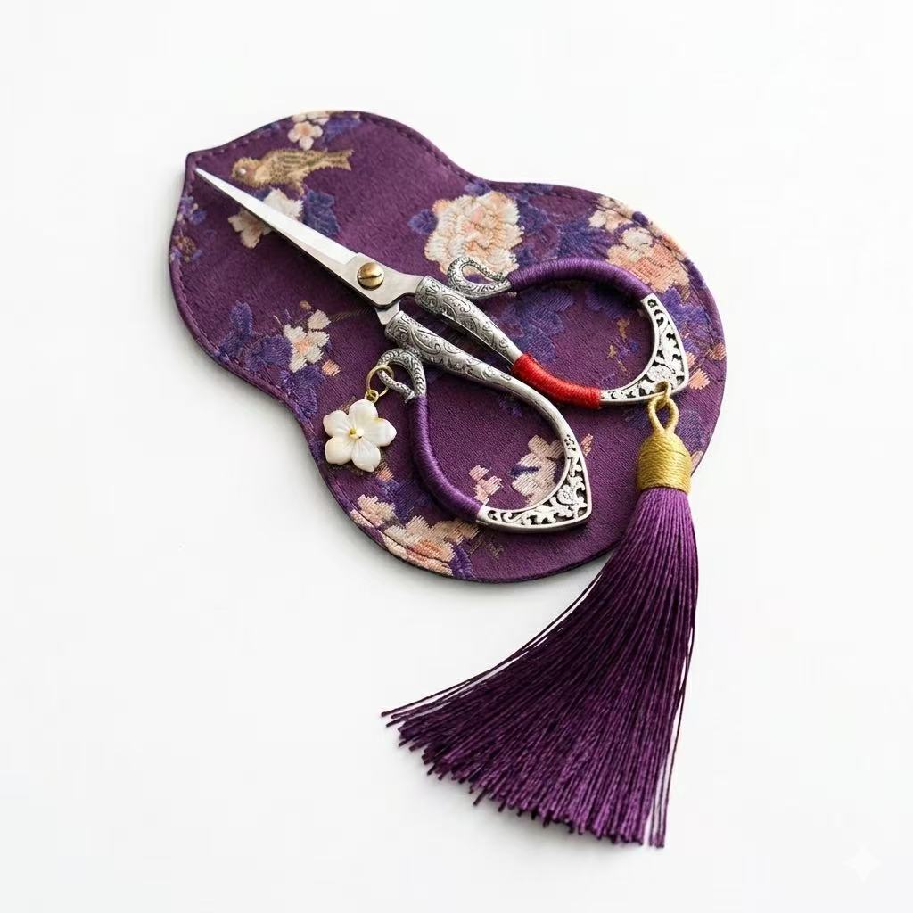 Vintage-Style Embroidery Scissors with Protective Sheath & Elegant Tassel